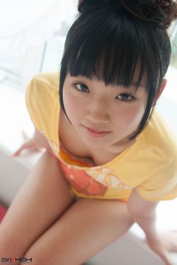 美妇下面又紧又湿